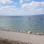 Haziallatbarat Bichon Nyaralo Medencehasznalattal *