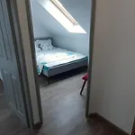 Háziállatbarát Bichon Medencehasználattal Nyaraló *