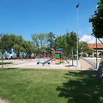 Haziallatbarat Bichon Nyaralo Medencehasznalattal * Fonyód