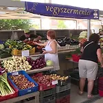 Háziállatbarát Bichon Medencehasználattal Nyaraló